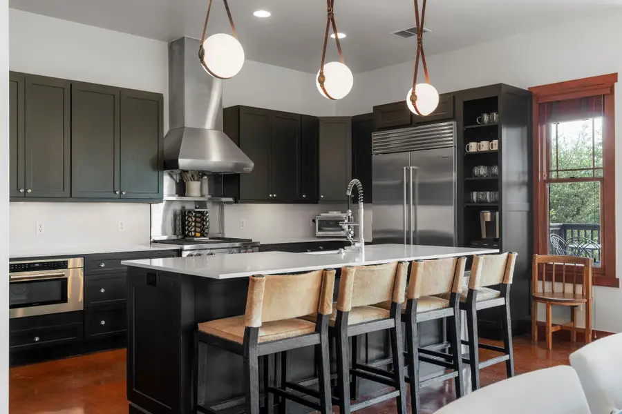 21311 Hamilton Pool Rd, Dripping Springs, TX 78620 - Image #2