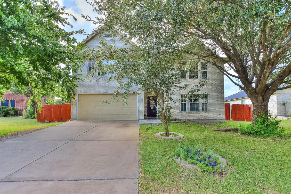 19921 San Chisolm Dr, Round Rock, TX 78664 - #1