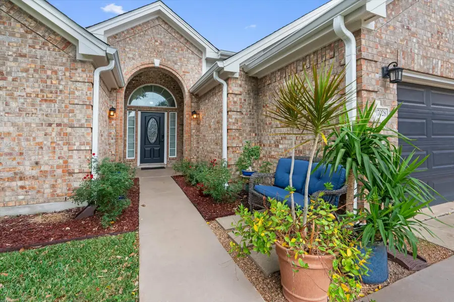 17028 Tortoise St, Round Rock, TX 78664 - Image #2