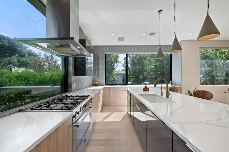 4717 Mount Vernon Dr #A, Austin, TX 78745 - #3