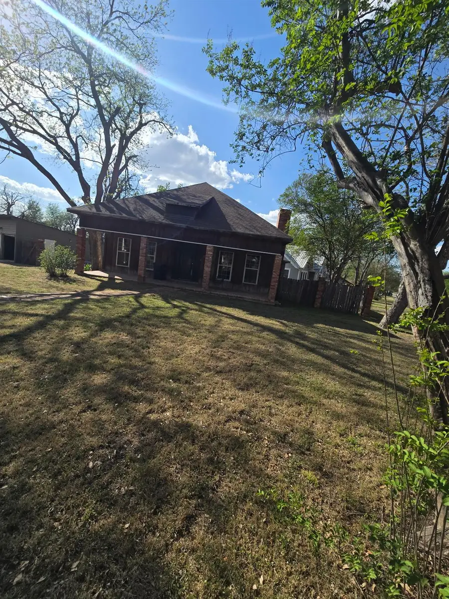 501 Green St, Rockdale, TX 76567 - #3