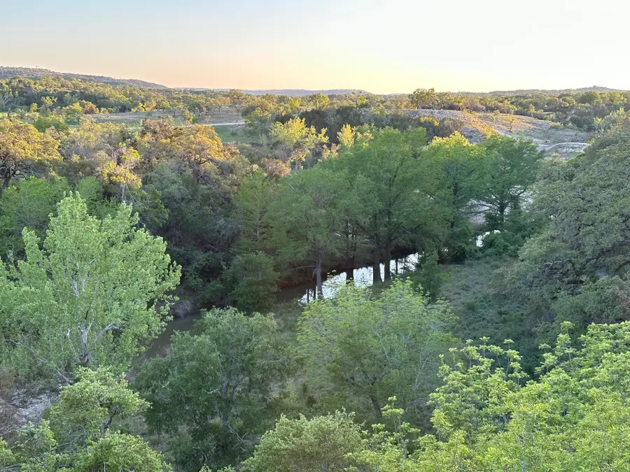 7301 Creek Rd, Dripping Springs, TX 78620 - Image #2