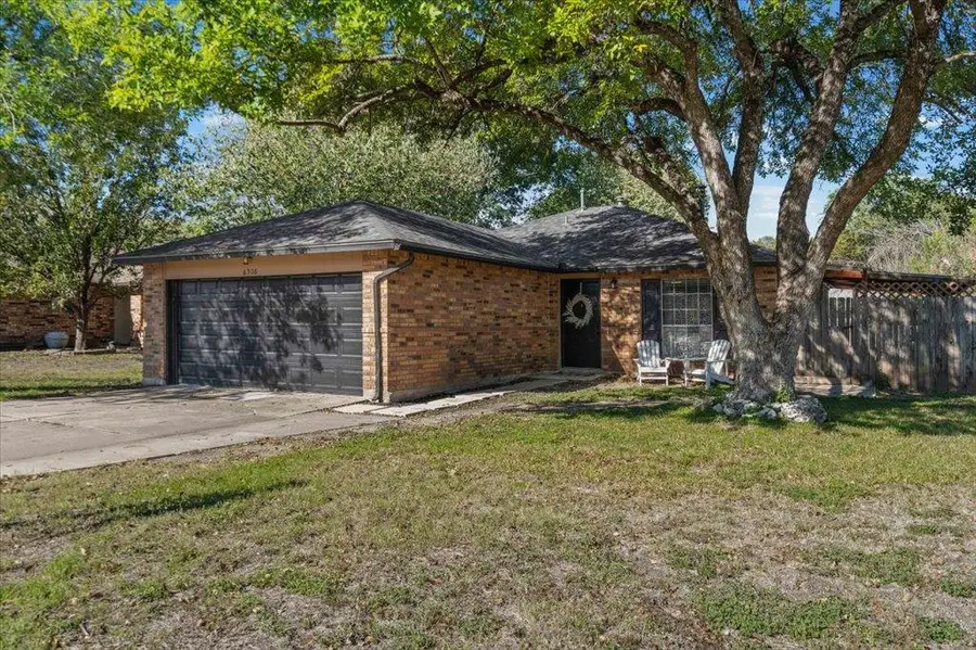 6506 Clubway Ln, Austin, TX 78745 - Image #2