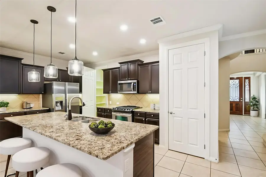 634 Irvin Dr, San Marcos, TX 78666 - Image #3