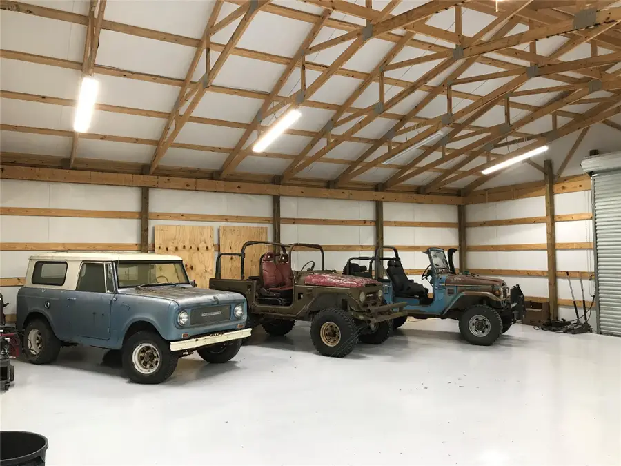 841 Rolling Hills Dr, Wimberley, TX 78676 - Image #3