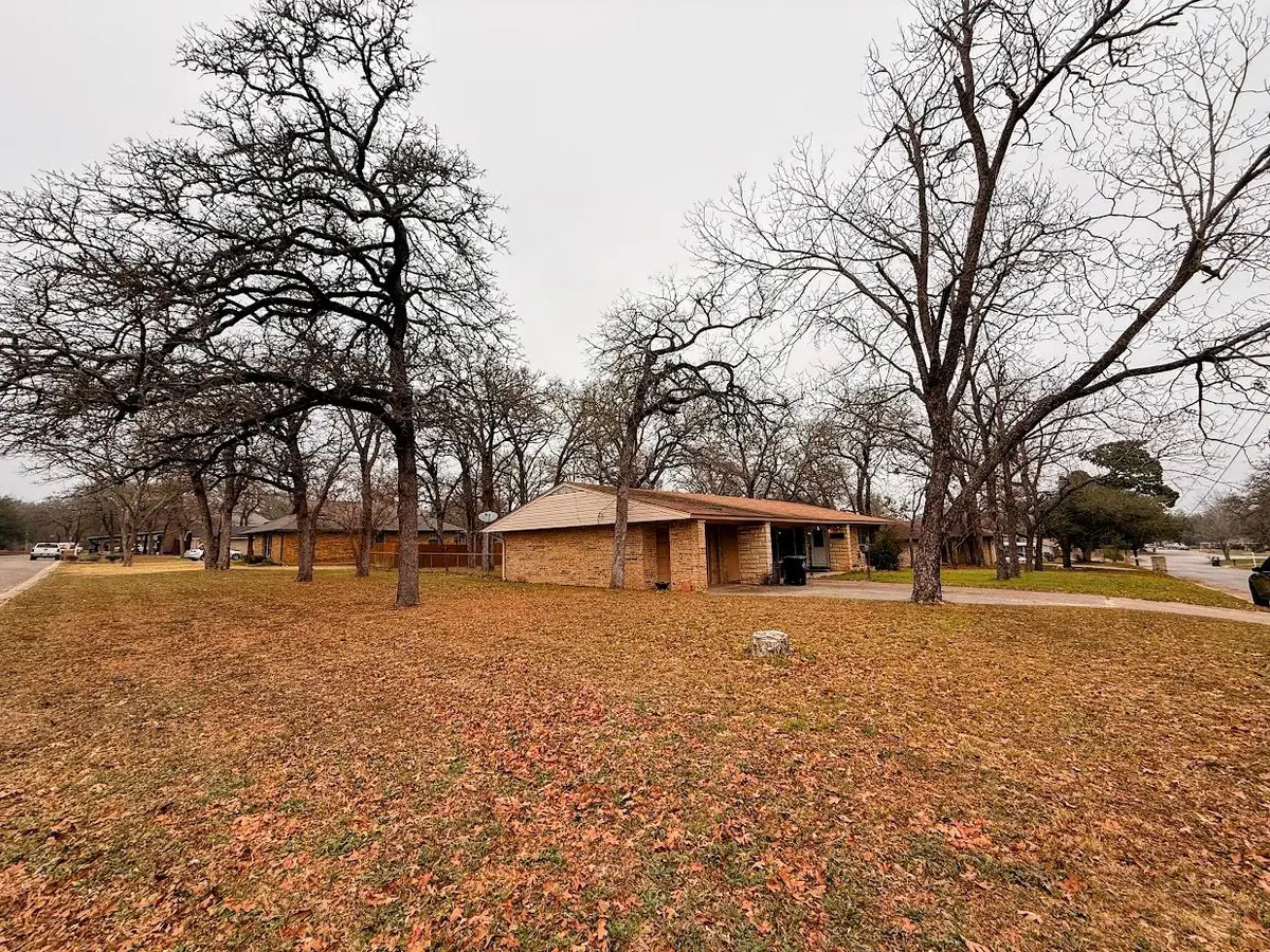 1912 Alcoa Ave, Rockdale, TX 76567 - Image #1