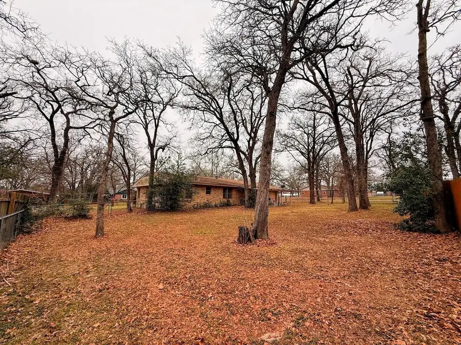 1912 Alcoa Ave, Rockdale, TX 76567 - Image #2