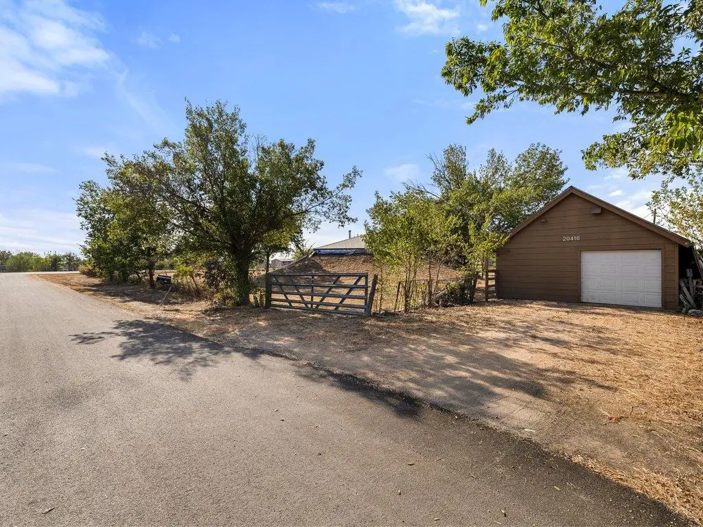 20416 Wilson Rd, Coupland, TX 78615 - #1