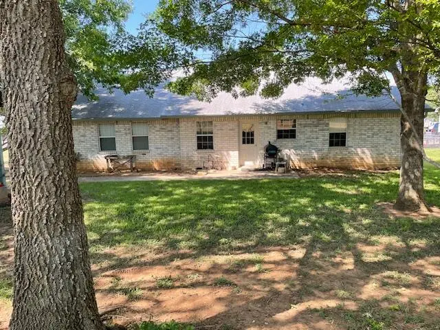 514 Hackberry St #W, Fredericksburg, TX 78624 - Image #2