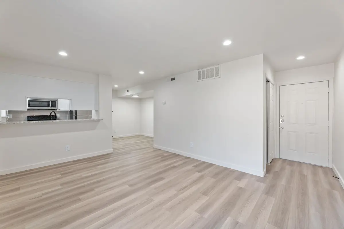 3819 Southway Dr #219, Austin, TX 78704 - #1