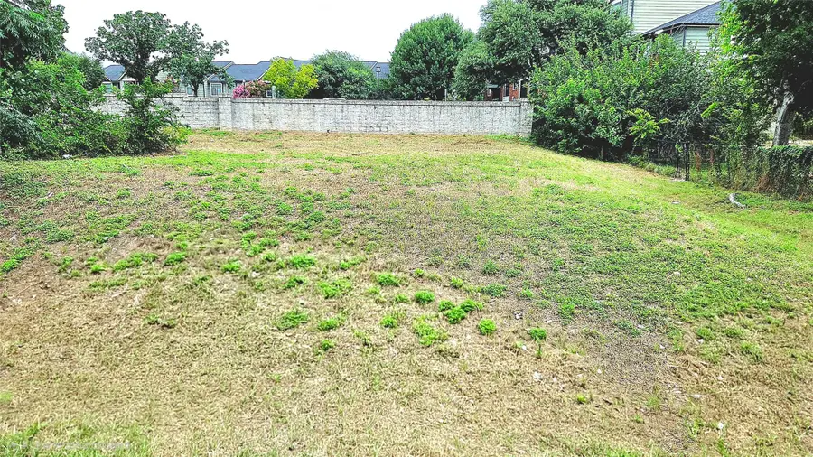 520 W 22nd St, Georgetown, TX 78626 - #3