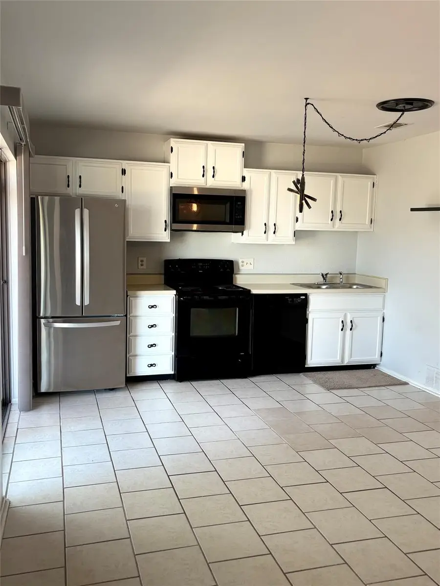 1919 American Dr #123, Lago Vista, TX 78645 - #2