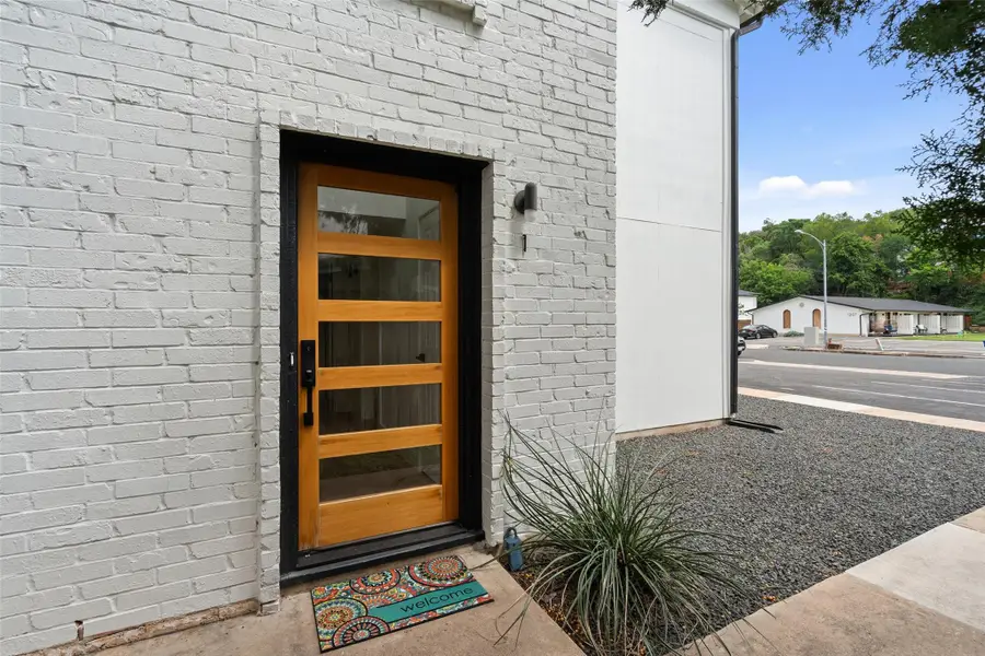 1206 Hollow Creek Dr #1, Austin, TX 78704 - #3