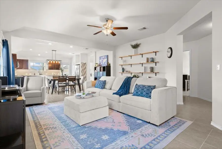 3901 Alpine Autumn Dr, Austin, TX 78744 - Image #3