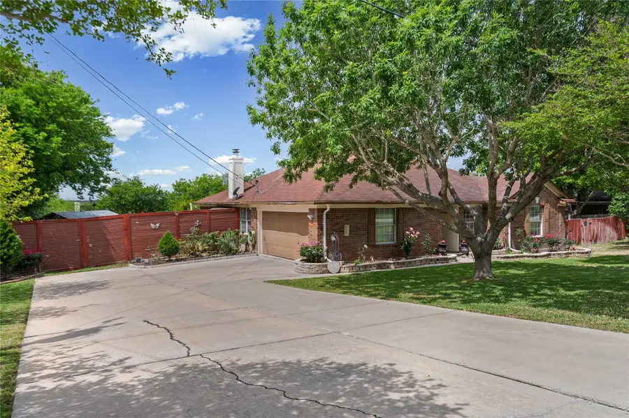 315 Appleton Ct, Buda, TX 78610 - #2