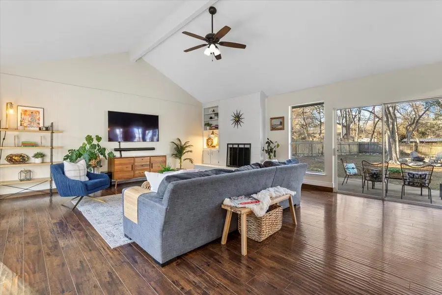 9004 Charnwood Ct, Austin, TX 78729 - Image #2