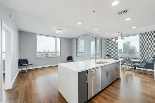 300 Bowie St #2301, Austin, TX 78703