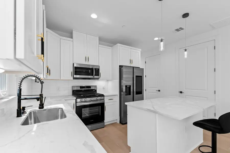 5305 Ledesma Rd #4, Austin, TX 78721 - #2