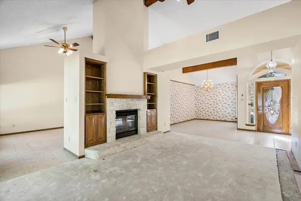 10801 Culberson Dr, Austin, TX 78748