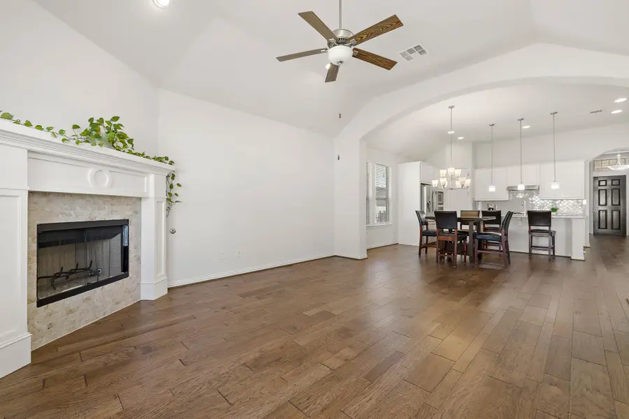 4201 Vespa Cv, Leander, TX 78641 - #3