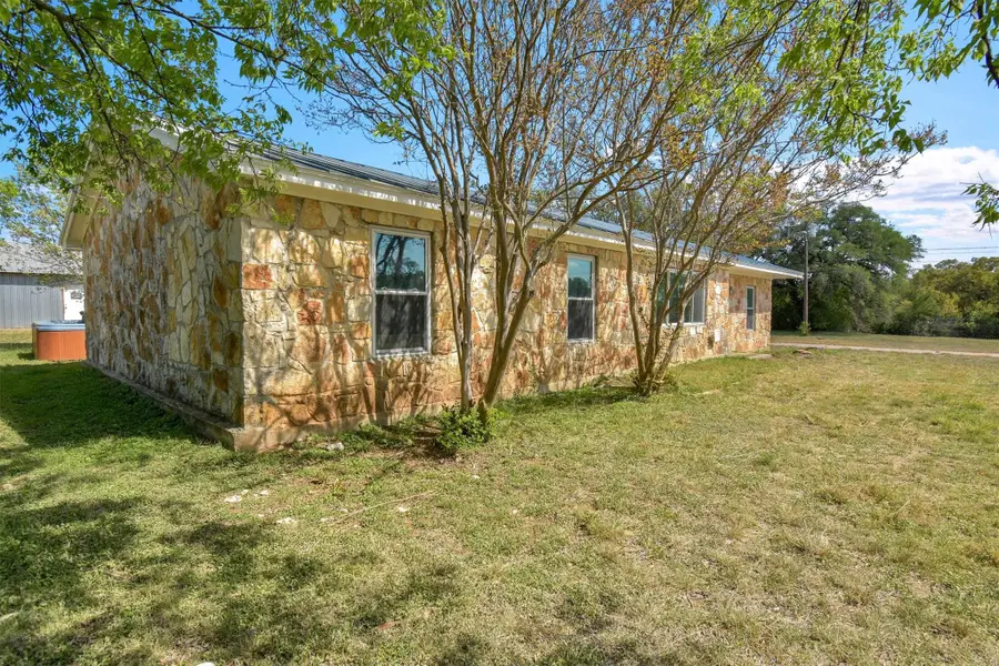 801 Live Oak Trl, Liberty Hill, TX 78642 - #2