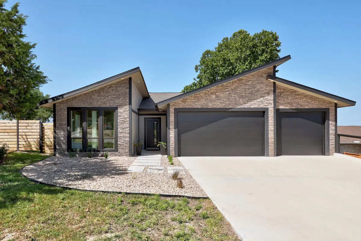 2800 Douglas Cv, Lago Vista, TX 78645 - #1