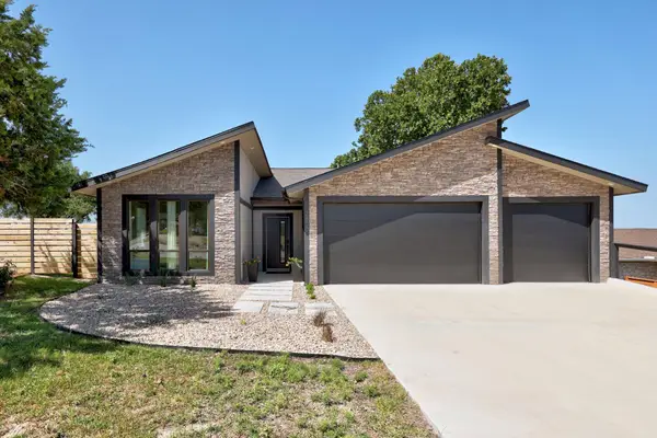 2800 Douglas Cv, Lago Vista, TX 78645