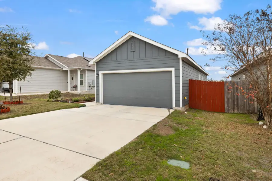 7116 Spirit Hill Rd, Austin, TX 78744 - #2