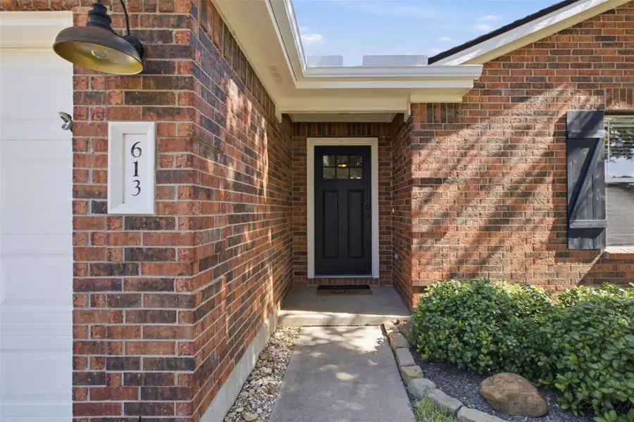613 Glen Valley Ln, Leander, TX 78641 - #2