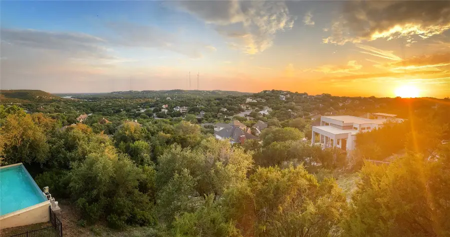5918 Mountain Villa Dr, Austin, TX 78731 - #2