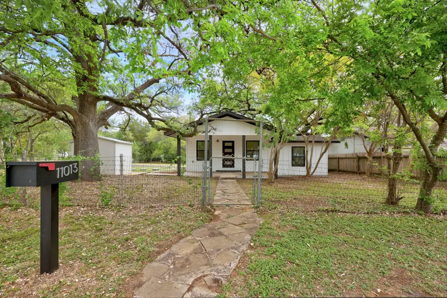 11013 Travis Dr, Jonestown, TX 78645 - #2
