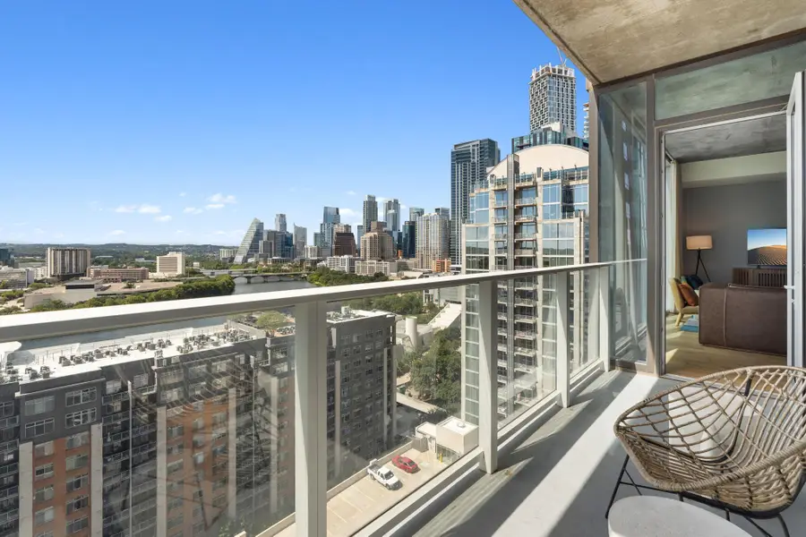 48 East Ave #2010, Austin, TX 78701 - Image #2