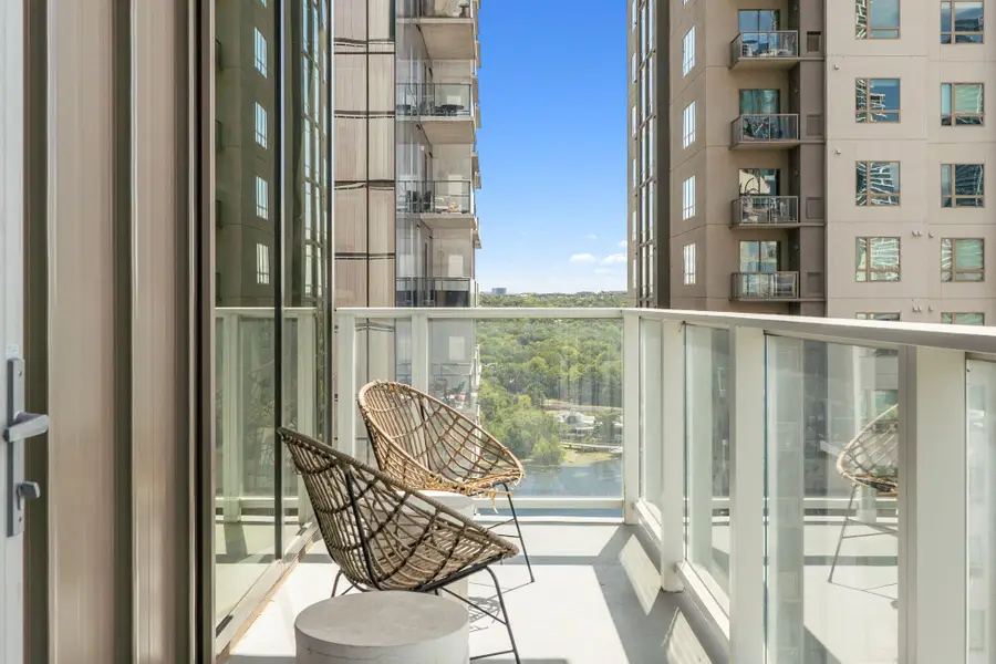 48 East Ave #2010, Austin, TX 78701 - Image #3