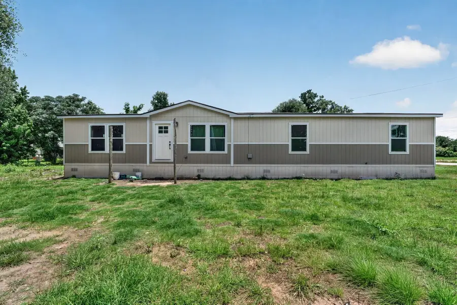 908 Yegua Dr, Lexington, TX 78947 - #3