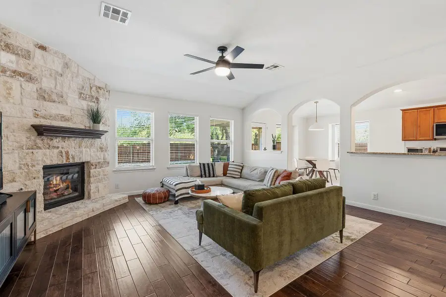 120 Florenz Ln, Georgetown, TX 78628 - #2