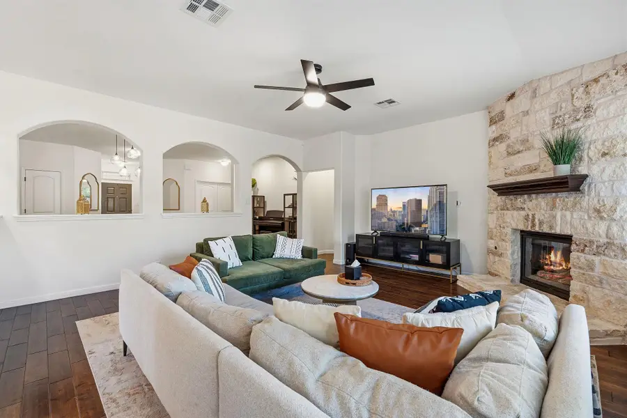 120 Florenz Ln, Georgetown, TX 78628 - #3