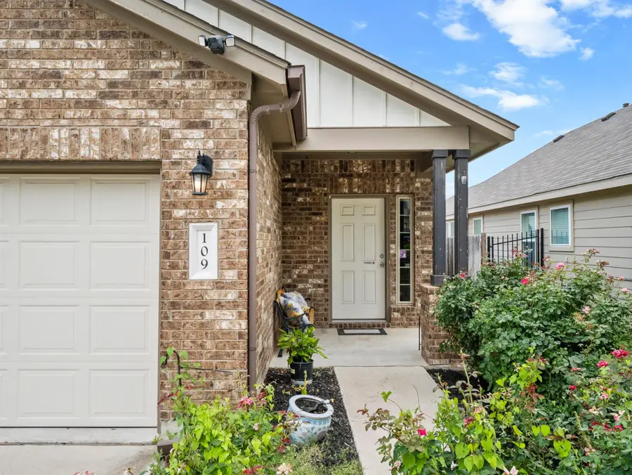 109 Lambert St, Leander, TX 78641 - #3