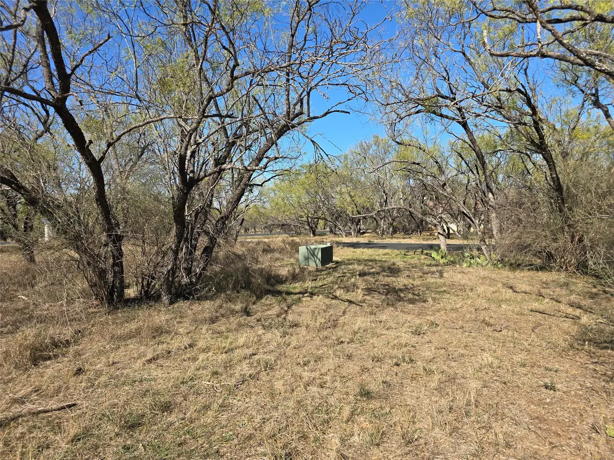 101 Springfield Dr, Horseshoe Bay, TX 78657 - Image #1