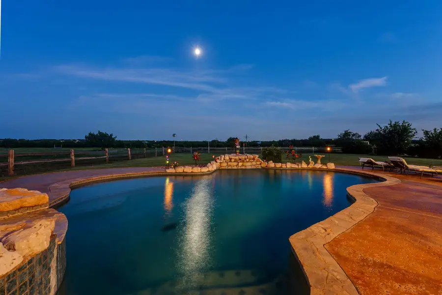 901 County Road 250, Georgetown, TX 78633 - Image #3