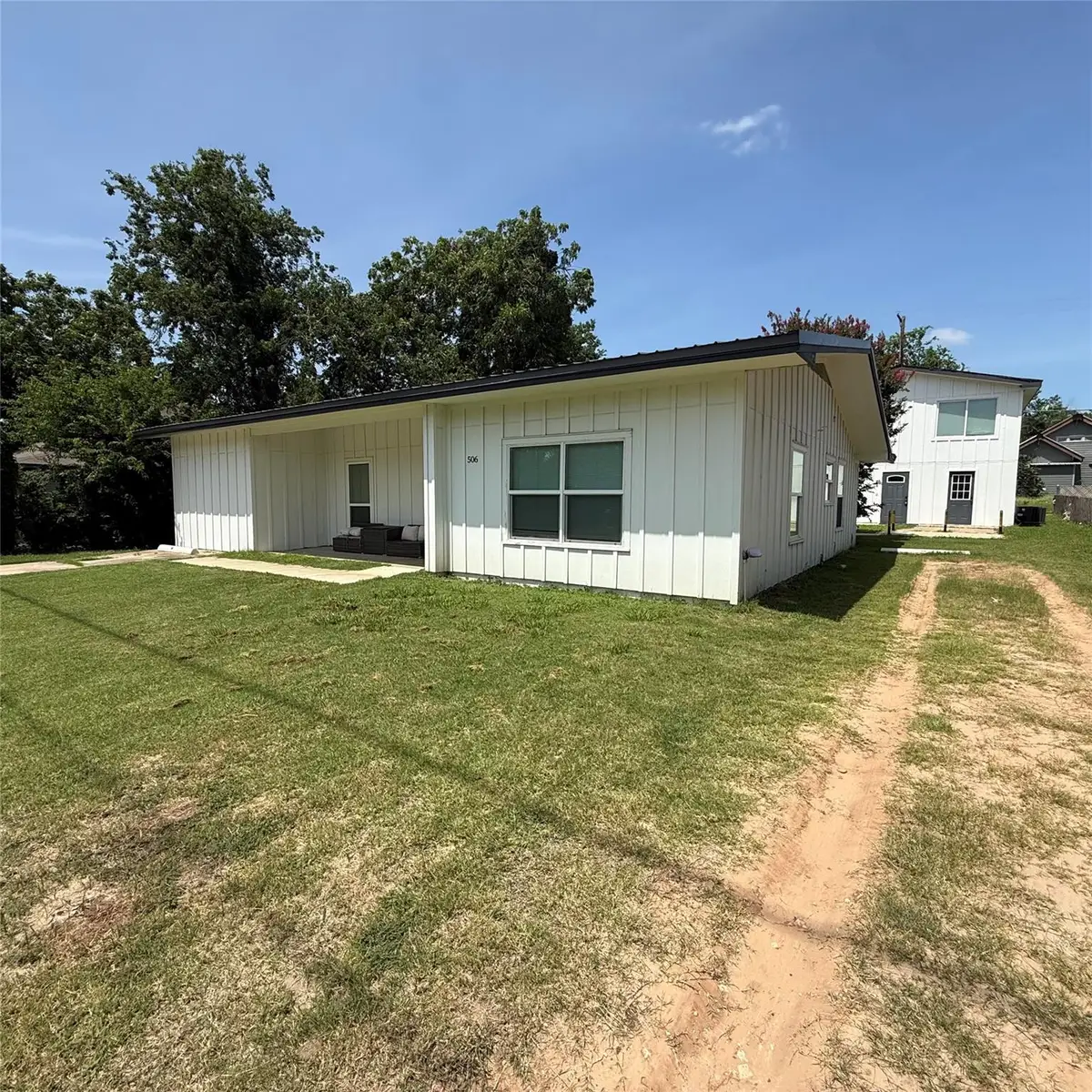 508 N Main St, Rockdale, TX 76567 - #1
