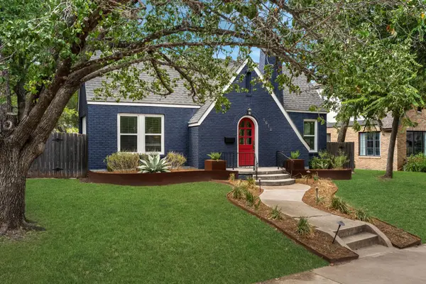 1612 Travis Heights Blvd, Austin, TX 78704