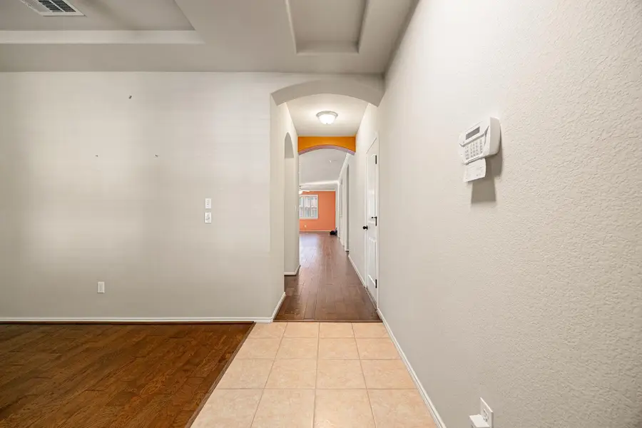 133 Camden Cv, Buda, TX 78610 - Image #3