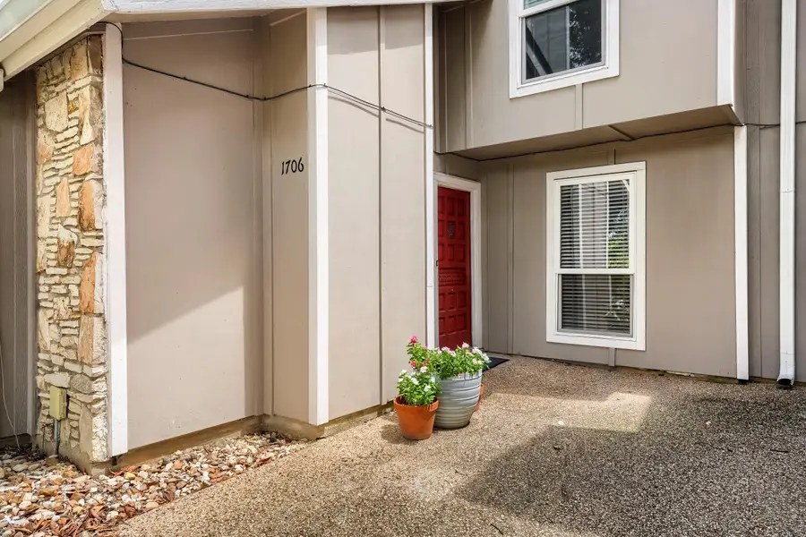 1706 Timberwood Dr, Austin, TX 78741 - #3