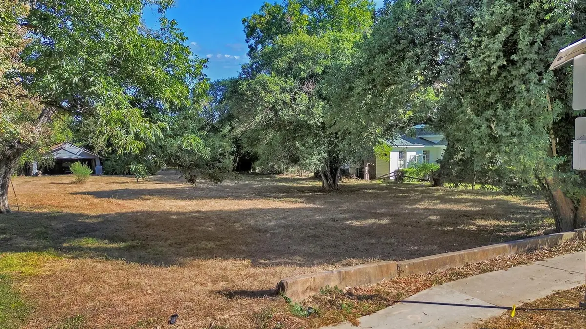 1247 W San Antonio St, San Marcos, TX 78666 - #1
