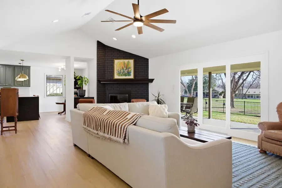 417 Olympia Fields St, Marble Falls, TX 78654 - #3