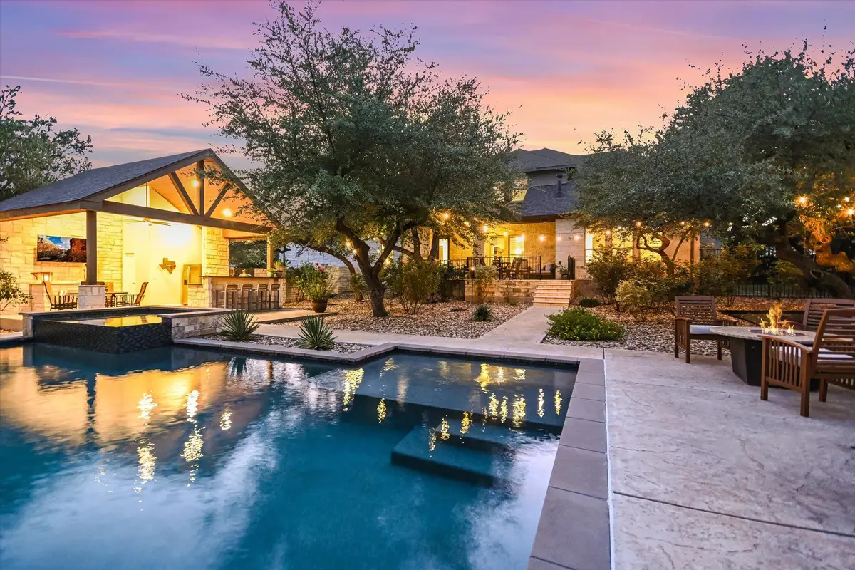 465 Lloyd Ln, Dripping Springs, TX 78620 - #1