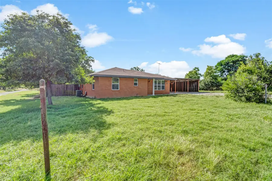 1708 Woodcrest Dr, Marble Falls, TX 78654 - #2