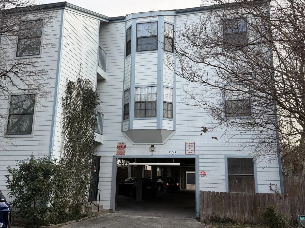 303 W 35th St #202, Austin, TX 78705 - #1
