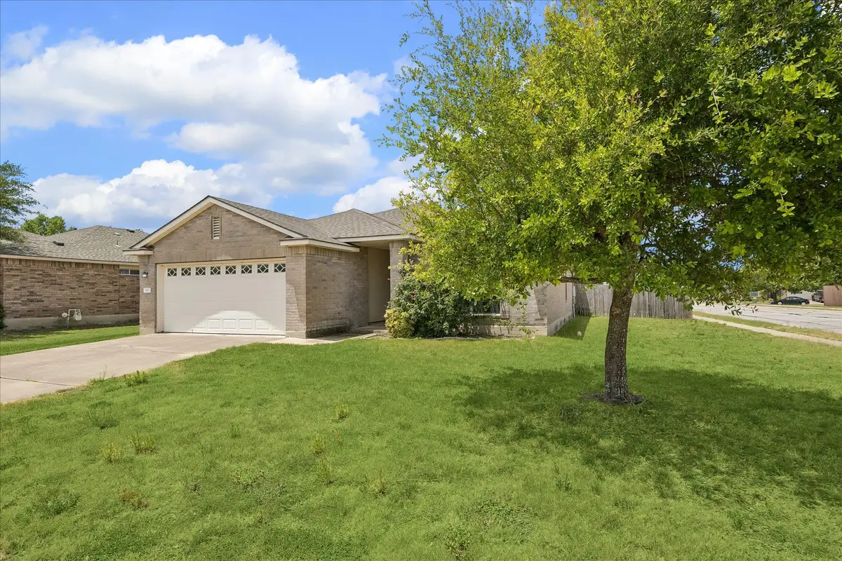 913 Remington Dr, Leander, TX 78641 - #1
