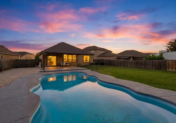 5929 Sardinia Dr, Round Rock, TX 78665